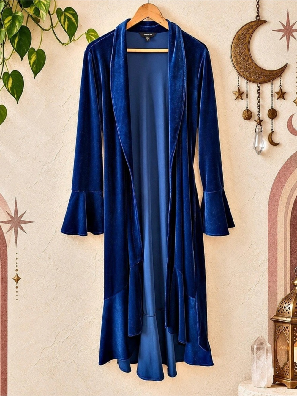Express Velvet Ruffle Sleeve Duster Blue - Picture 3 of 5